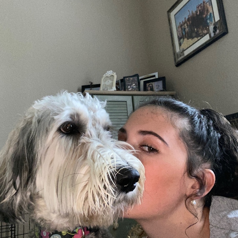 Meet your Posher, Emily